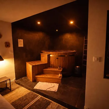 Premium Polaire, Jacuzzi&cinéma *
